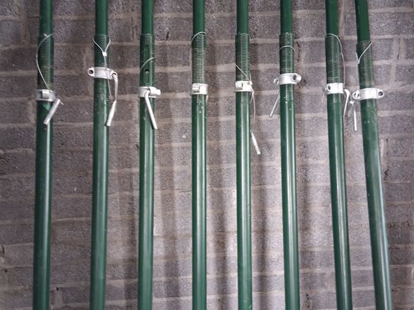 Acrow Props - Main image