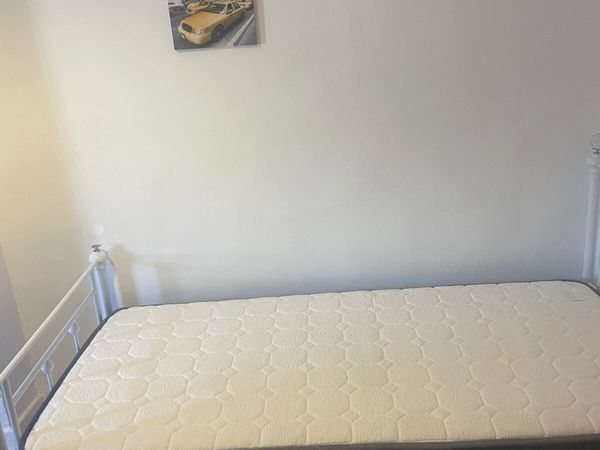 Bed - Main image
