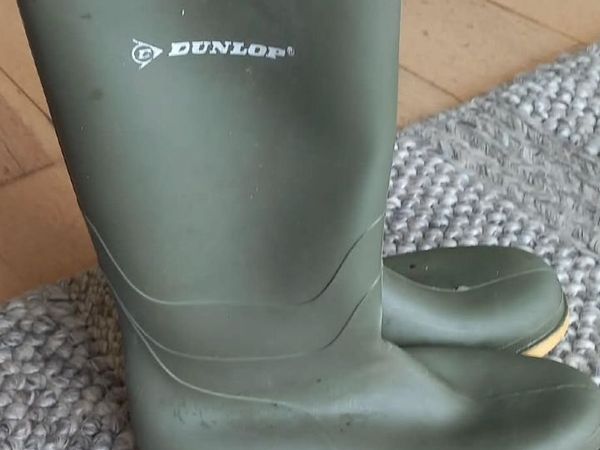 Size 6 wellies - Main image