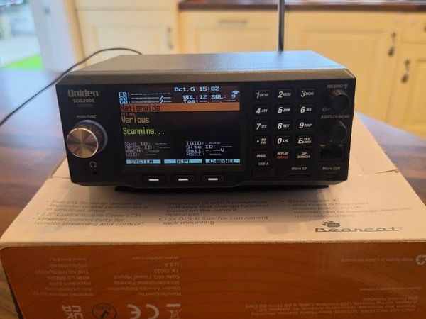 Uniden SDS200E Desktop/Mobile Scanner Receiver - Main image