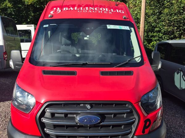 Ford Transit Minibus 2023 - Main image