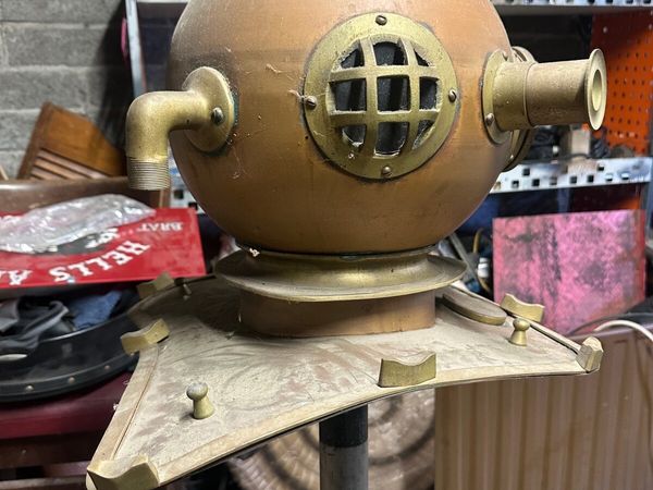 Antique divers helmet - Main image