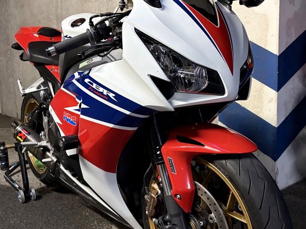 2014 Honda CBR1000RR Fireblade 180+hp €8500 - Main image