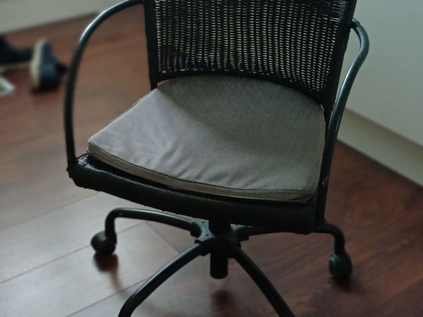 OFFICE CHAIR - Main image