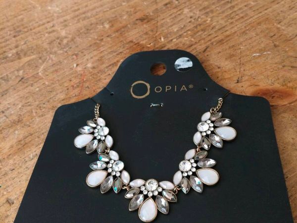 Opia  necklace . New in package - Main image