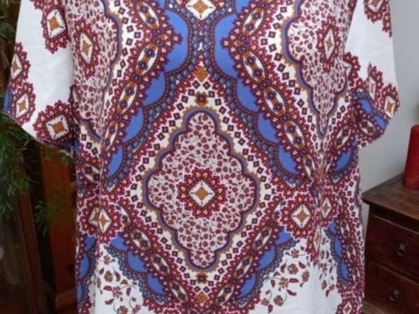 Ladies Peacocks top size 18. Like new plus size 
W - Main image