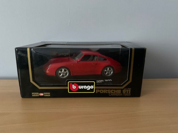 Porsche 911 Carrera 1993 1/18 Burago Model Car - Main image