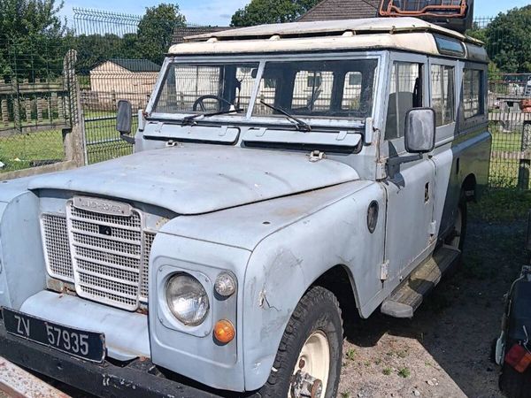 LandRover safari - Main image