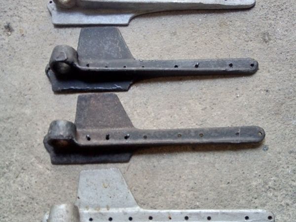 4. Vintage sickle mower knife heads - Main image