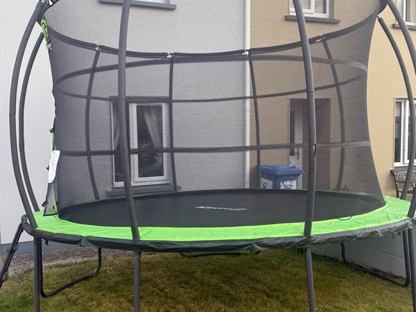 Trampoline - Main image