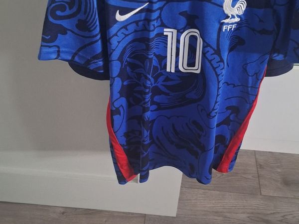 Football kits - Main image