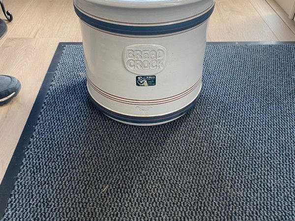 Retro Traditional Bread Crock made by Kiltrea Bridge Pottery - Main image