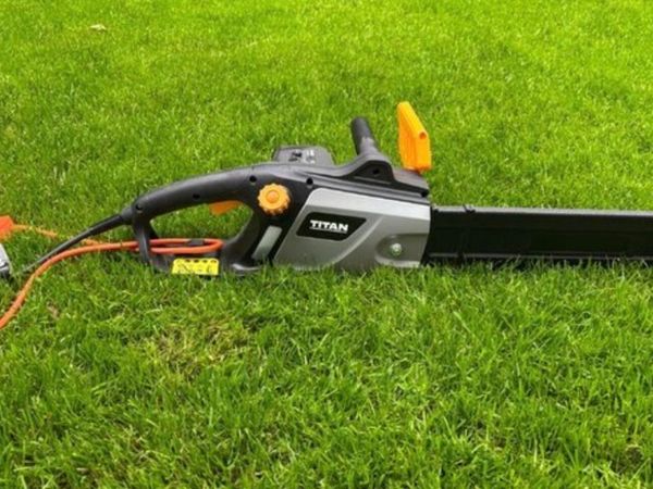 Titan Chainsaw 40cm chainsaw - Main image