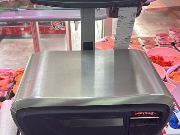 Avery Berkel Scales as New suit butchers catering - Main image