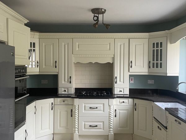 Kitchen units, work top and Belfast sink - Main image