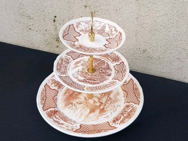 Fair wind cake stand postage possible - Main image