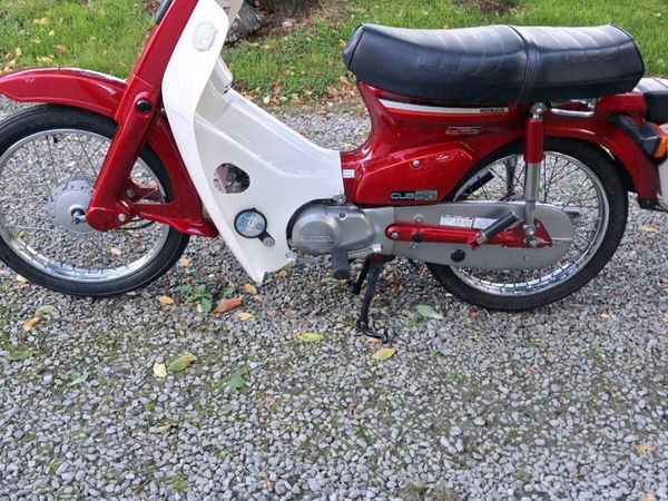 Honda c90 - Main image