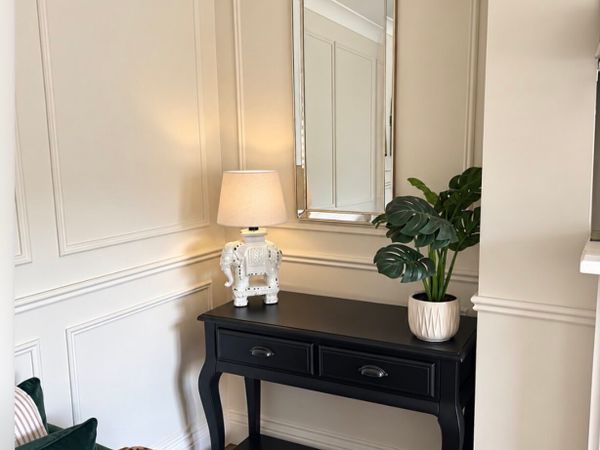 Black console table - Main image