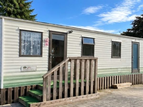 Montrose 35 x 12 Mobile Home Furnished - Main image