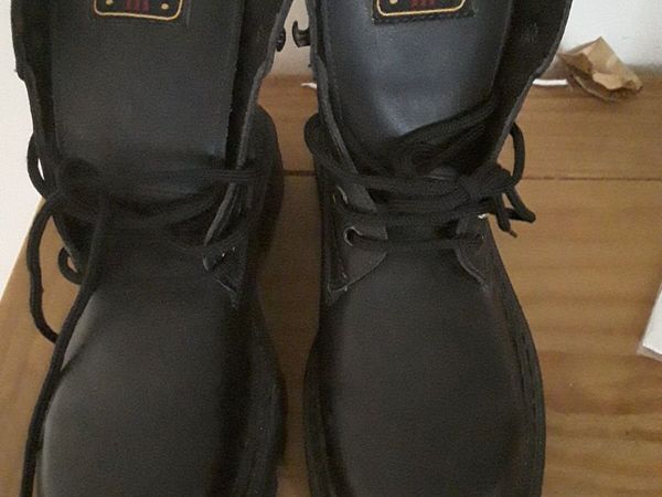 Brand new biker ankle boots black - Main image