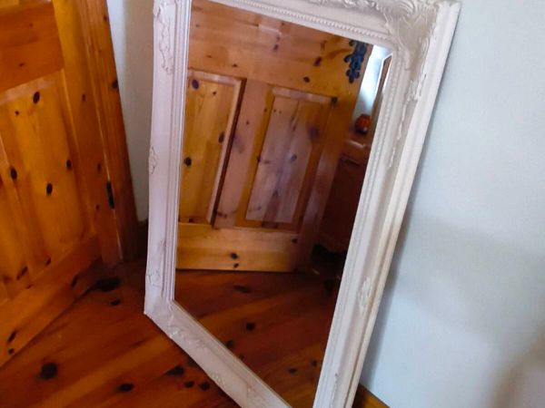Beautiful cream mirror 30 euro - Main image