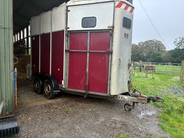 Horse box - Main image
