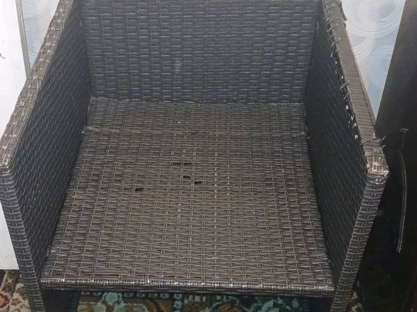 FREE TO TAKEAWAY - Main image
