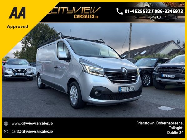 Renault Trafic LL30 SPORT AUTOMATIC - Main image