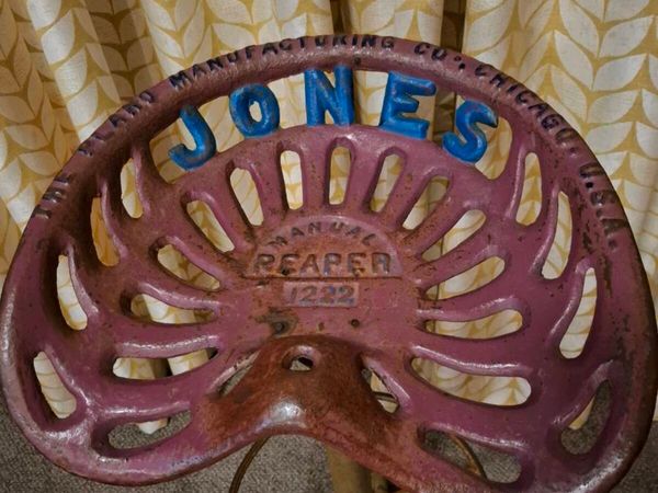 Authentic Jones Reaper Tractor Seat Bar St - Main image