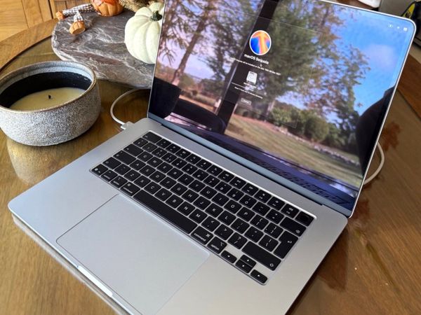 MacBook Air M4 15” - Main image