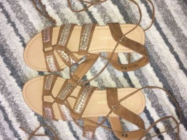 Sandals - Main image