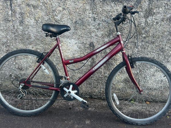 Ladies/girls bicycle for sale - Main image