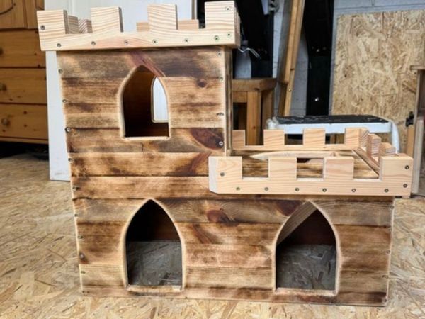A 'Castle' for guinea pigs or other small animals - Main image