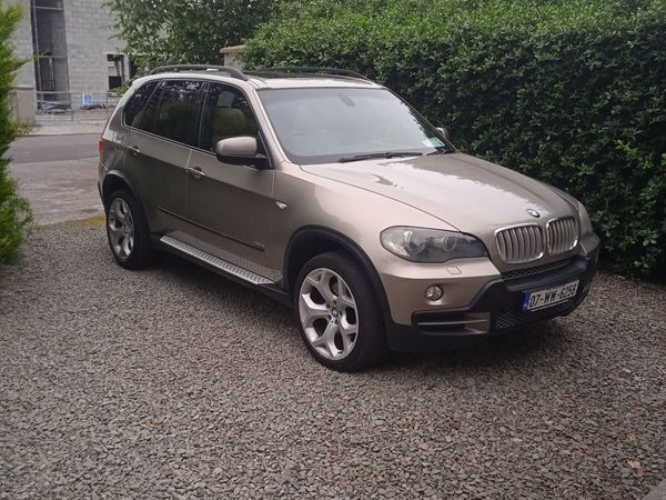 BMW X5 2007 - Main image