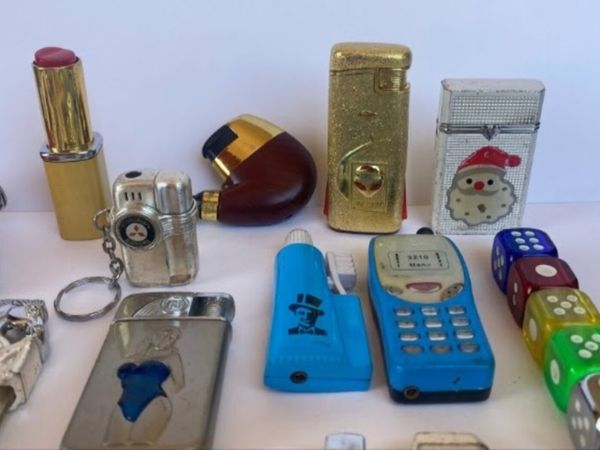 JOB LOT OF OLD LIGHTERS ... PRE 2000 - Main image