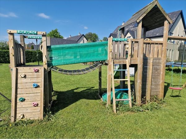 Play centre - Main image