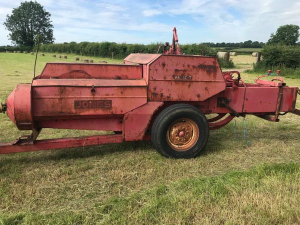 Jones MT 12 square Baler - Main image