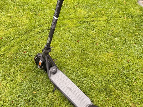 Segway e-scooter Ninebot F25Eii - Main image