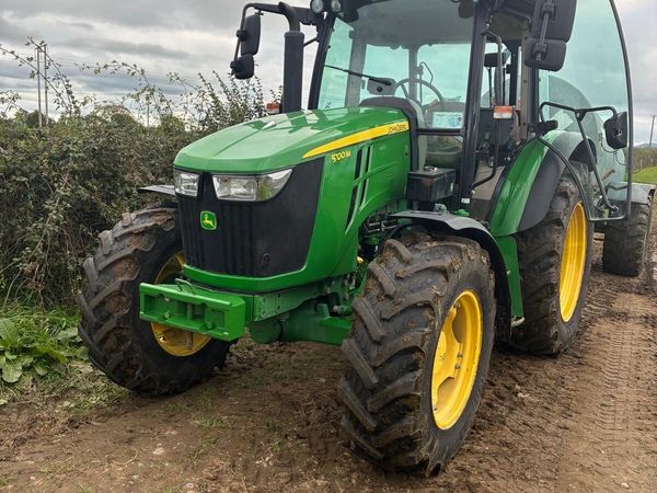John Deere 5100m - Main image