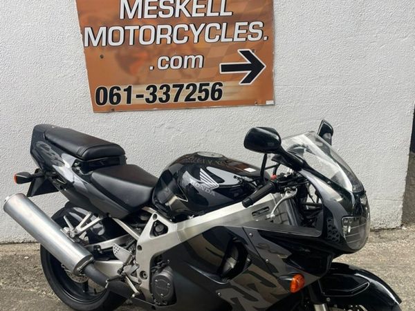 1997 Honda CBR 900RR Fireblade @ Meskells - Main image