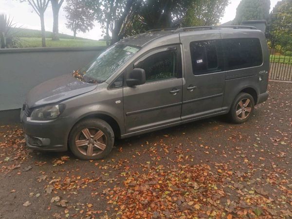 11 VW Caddy Maxi Auto - Main image