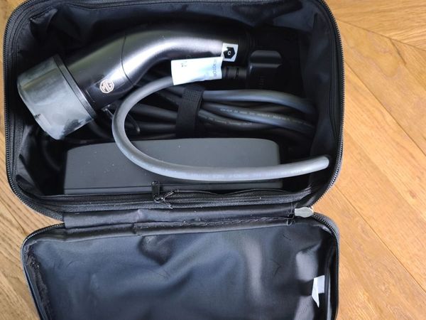 Granny charger - Main image