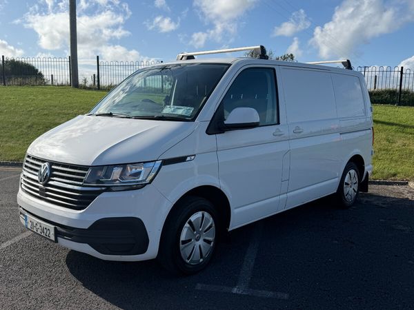 Volkswagen Transporter 2021 - Main image