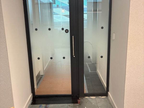Glass partitions - Main image