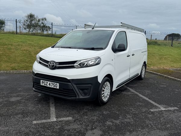2019 Toyota Proace - Main image