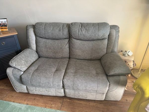 Couch  and 2 recliner chairs - Main image