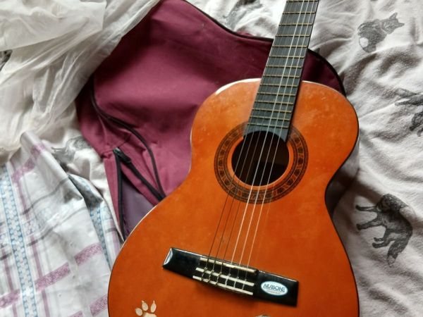 Child guitar - Main image