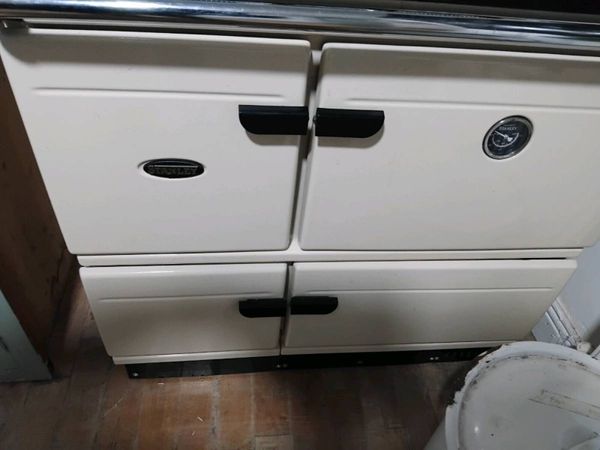 Antiques - Main image