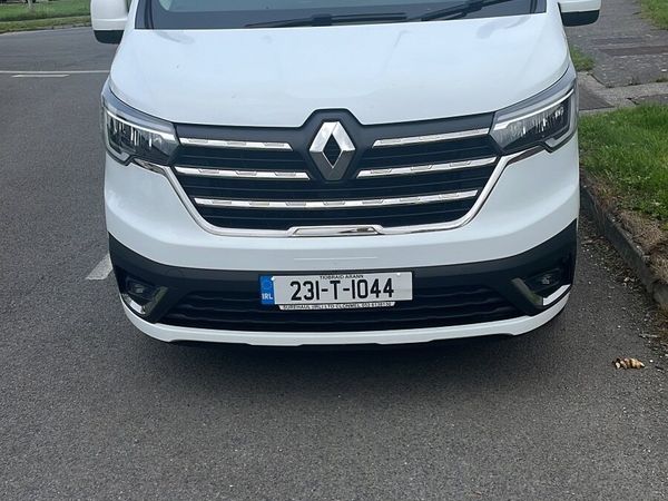 Renault Trafic 2023 - Main image