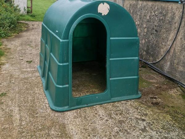 7 calf hutches for sale - Main image
